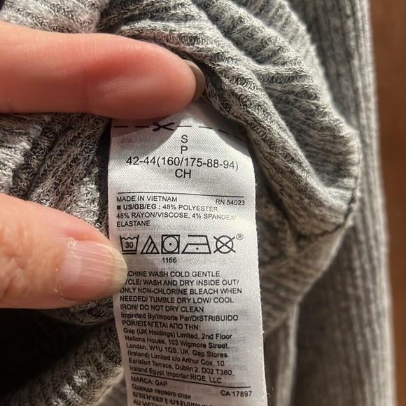 New Gap SET of Ribbed flare pants and matching ribbed top - Picture 3 of 4